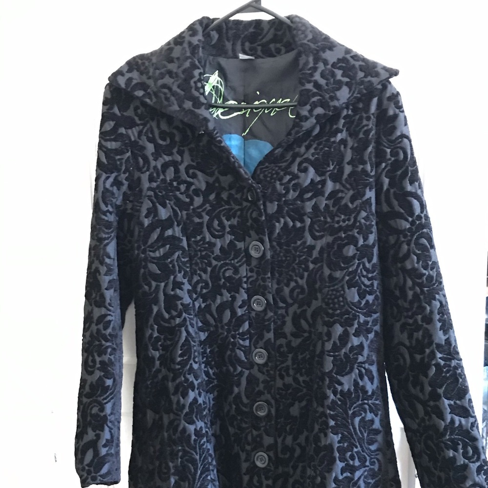 Women desaugral brocade coat